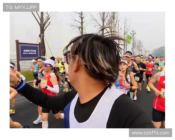 重庆滑板队在城市马拉松中的比赛经验与表现深度点评