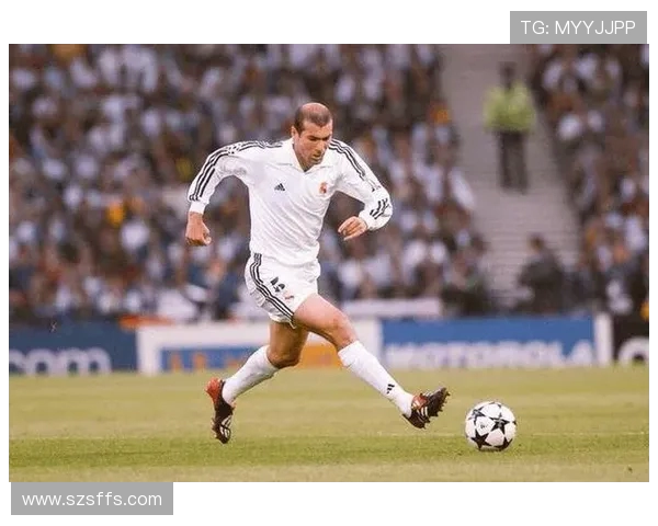 齐内丁·齐达内:从足球天才到执教传奇的辉煌历程与影响分析 齐内丁·齐达内:从足球天才到执教传奇的辉煌历程与影响分析