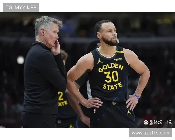 快船与勇士激战11月20日NBA赛场巅峰对决引发球迷热议